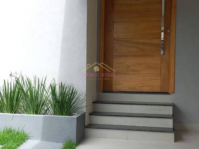 #88 - Casa para Venda em Jacareí - SP