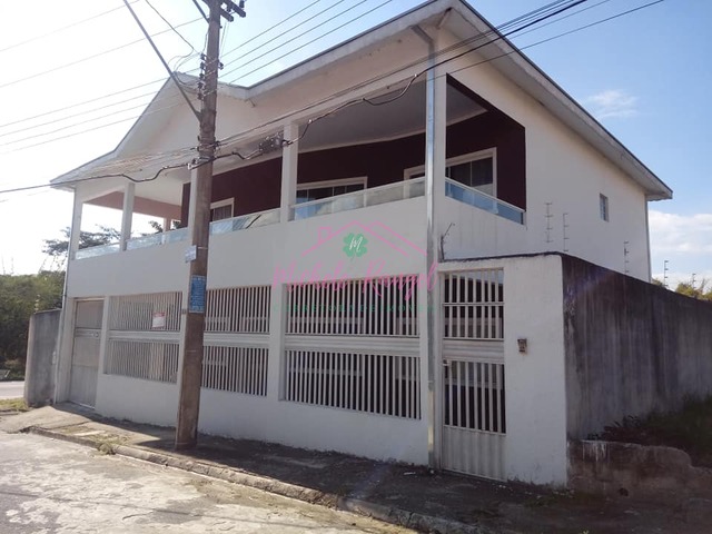 #98 - Casa para Venda em Jacareí - SP