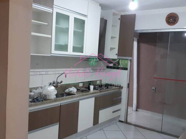 #102 - Casa em condomínio para Venda em Jacareí - SP