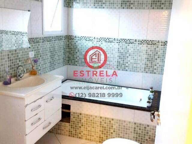 #217 - Casa para Venda em Jacareí - SP - 2