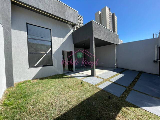 Venda em Loteamento Villa Branca - Jacareí