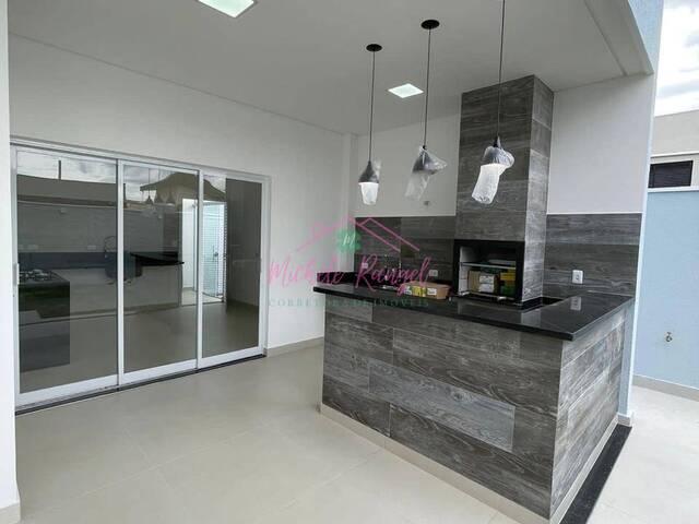 #267 - Casa para Venda em Jacareí - SP - 1