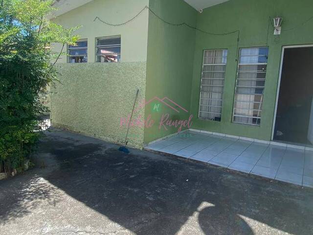 #369 - Casa para Venda em Jacareí - SP - 2