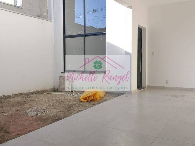 #405 - Casa para Venda em Jacareí - SP - 2