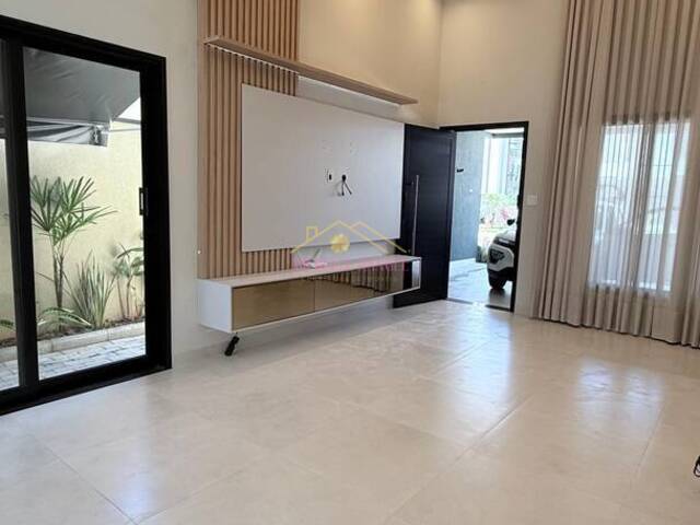 #440 - Casa em condomínio para Venda em Jacareí - SP - 3