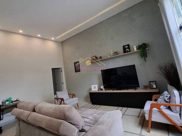 #443 - Casa para Venda em Jacareí - SP - 2