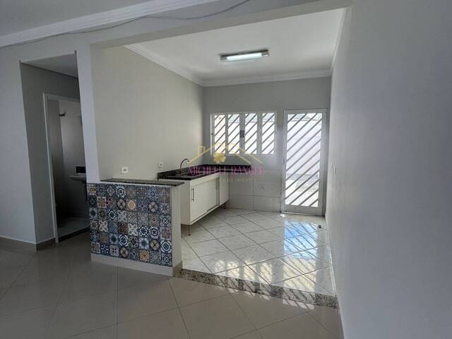 #444 - Casa para Locação em Jacareí - SP - 2