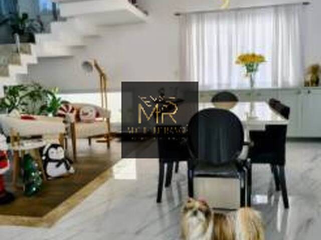 #449 - Casa em condomínio para Venda em Jacareí - SP