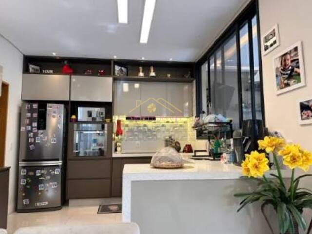 #450 - Casa em condomínio para Venda em Jacareí - SP - 2