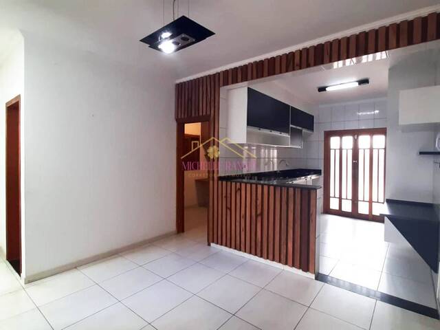 Venda em Loteamento Villa Branca - Jacareí