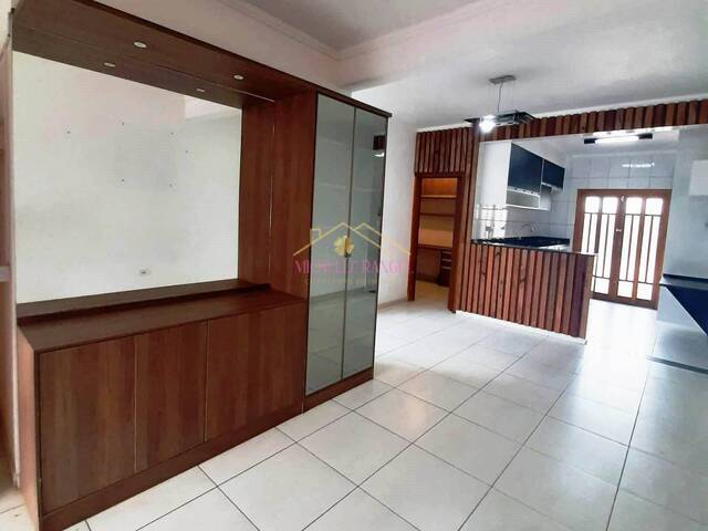 #457 - Casa para Venda em Jacareí - SP - 2