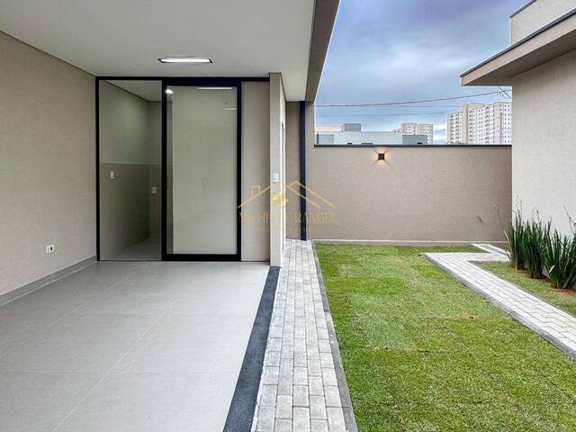 #469 - Casa para Venda em Jacareí - SP