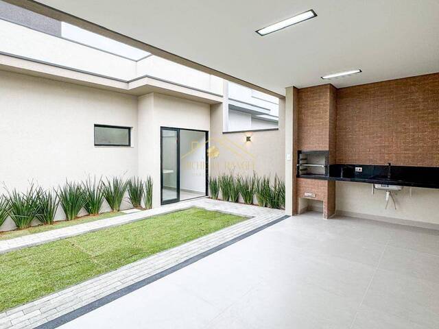 Casa para Venda em Jacareí - 4