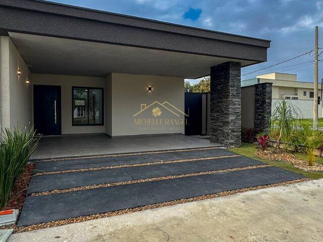 Venda em Jardim Jacinto - Jacareí