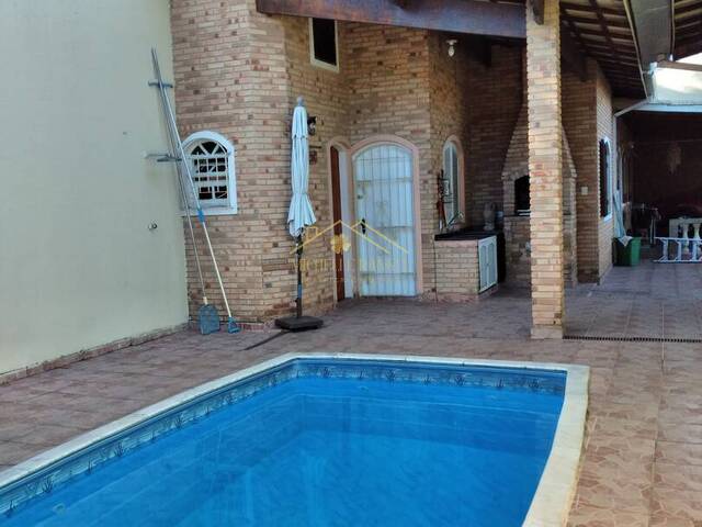 #470 - Casa para Venda em Caraguatatuba - SP