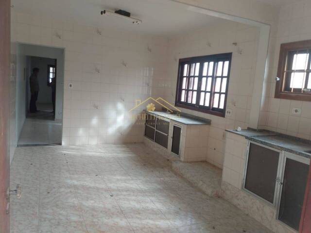 Casa para Venda em Jacareí - 4