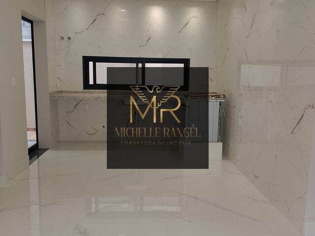 #488 - Casa em condomínio para Venda em Jacareí - SP