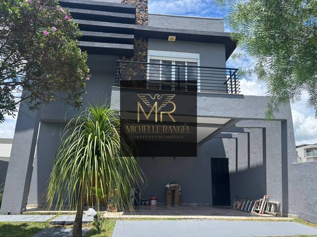 #490 - Casa em condomínio para Venda em Jacareí - SP