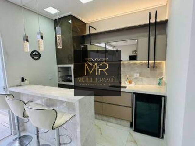 #532 - Casa em condomínio para Venda em Jacareí - SP