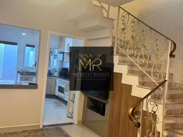 #542 - Casa em condomínio para Venda em Jacareí - SP