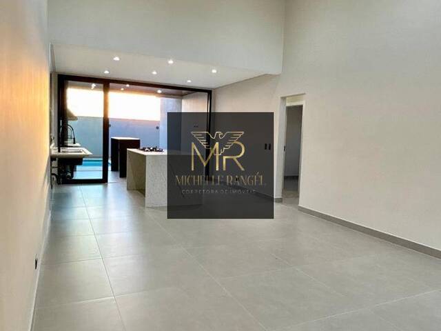 #564 - Casa para Venda em Taubaté - SP